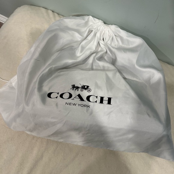 Coach Shoulder Bag - Picture 6 of 6